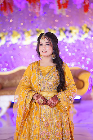 Ayesha & Naveed Mehndi 00083