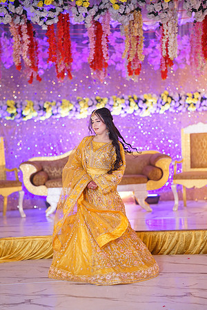 Ayesha & Naveed Mehndi 00091