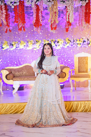 Ayesha & Naveed Mehndi 00093