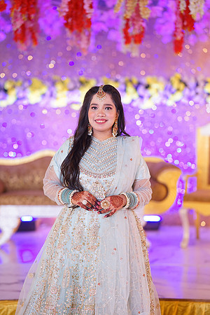 Ayesha & Naveed Mehndi 00094