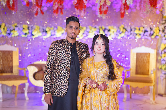 Ayesha & Naveed Mehndi 00129