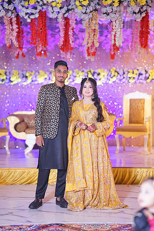 Ayesha & Naveed Mehndi 00128