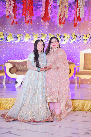 Ayesha & Naveed Mehndi 00143