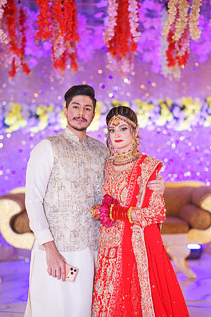 Ayesha & Naveed Mehndi 00157