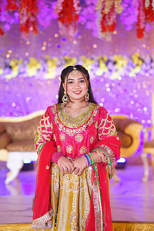 Ayesha & Naveed Mehndi 00165