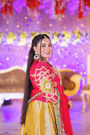 Ayesha & Naveed Mehndi 00167