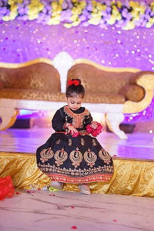Ayesha & Naveed Mehndi 00176