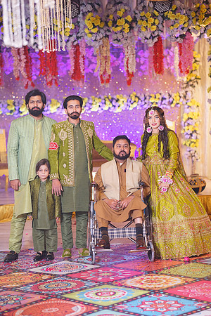 Ayesha & Naveed Mehndi 00188