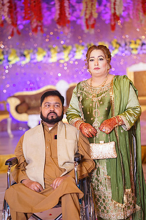 Ayesha & Naveed Mehndi 00194