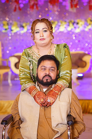Ayesha & Naveed Mehndi 00198
