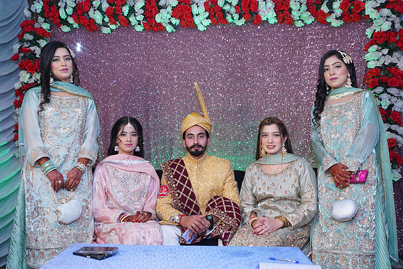 Naveed & Rabia Barat 00082
