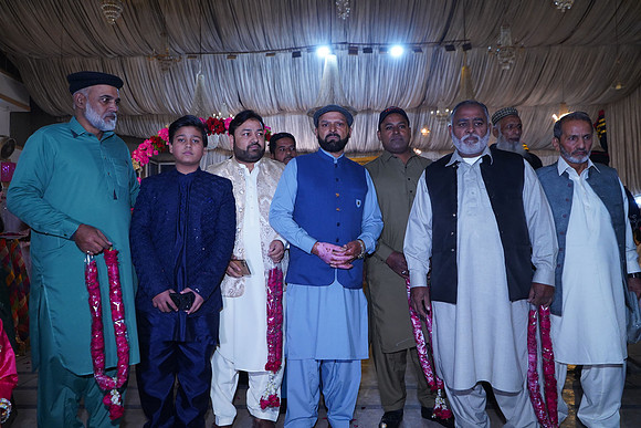 Naveed & Rabia Barat 00174