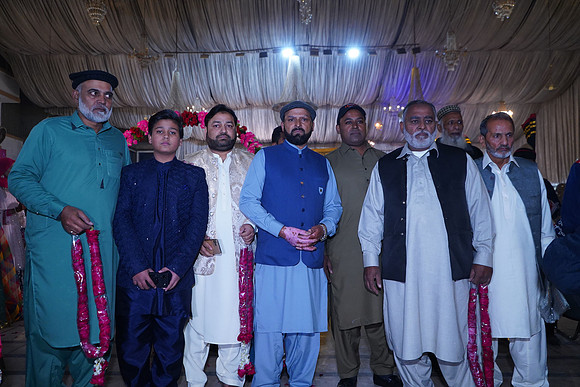 Naveed & Rabia Barat 00175