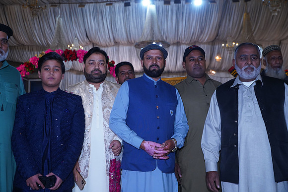 Naveed & Rabia Barat 00176