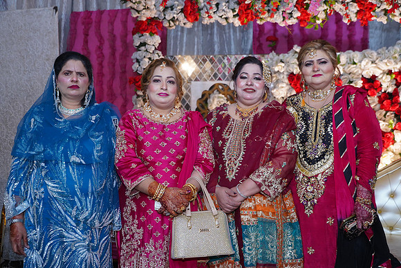 Naveed & Rabia Barat 00213