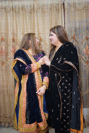 Kamal & Saba Baat Pakki 00022