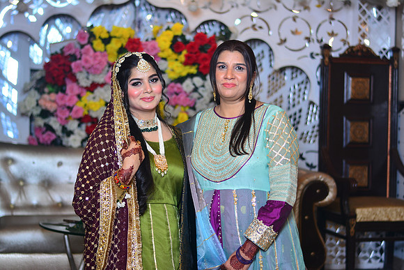 Sania & Hassan Mehndi 00063