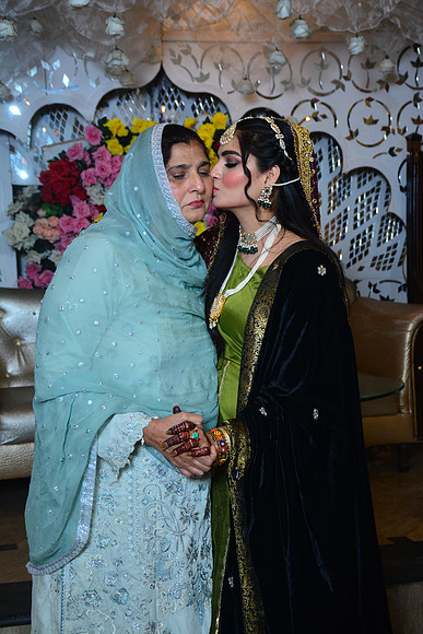 Sania & Hassan Mehndi 00084