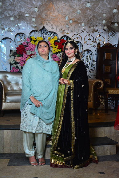 Sania & Hassan Mehndi 00086