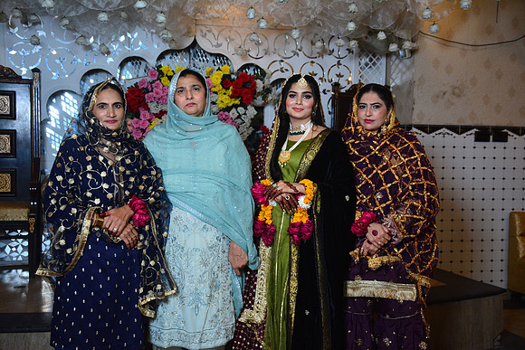 Sania & Hassan Mehndi 00095
