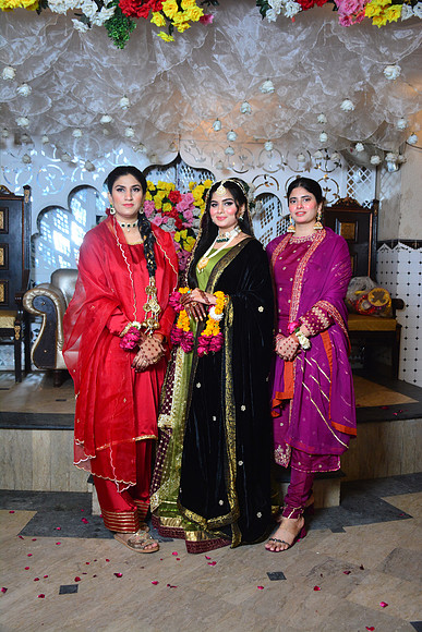 Sania & Hassan Mehndi 00116