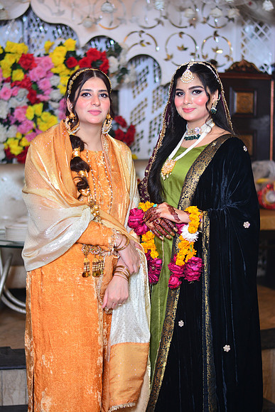 Sania & Hassan Mehndi 00135