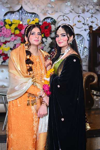 Sania & Hassan Mehndi 00137