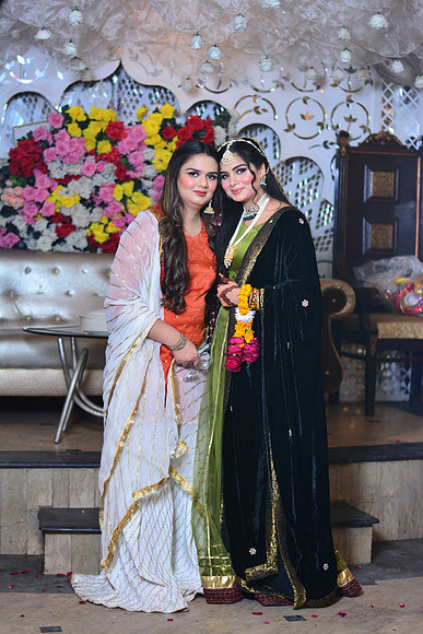 Sania & Hassan Mehndi 00150