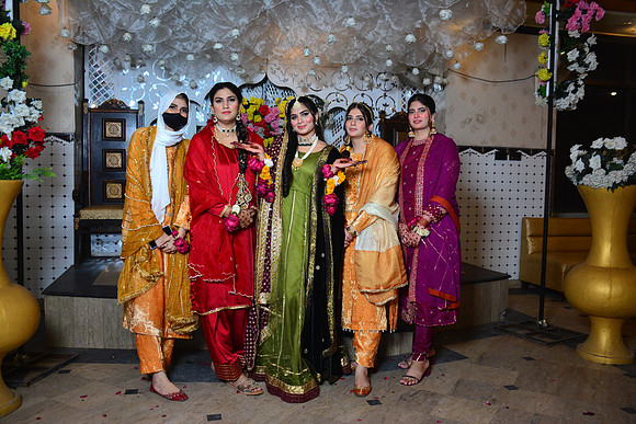 Sania & Hassan Mehndi 00156