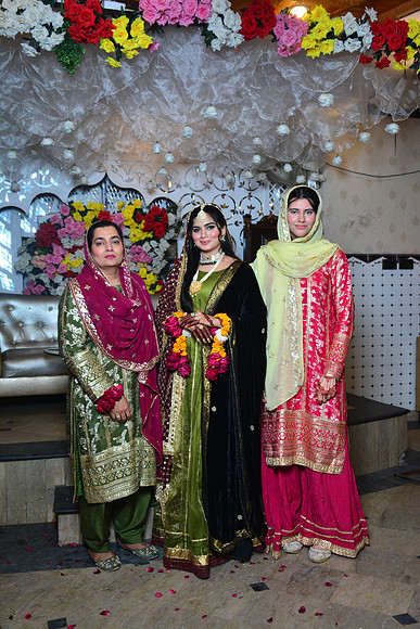 Sania & Hassan Mehndi 00176