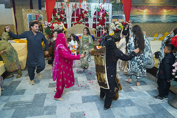 Ibrar & Khadija Mehndi 00041
