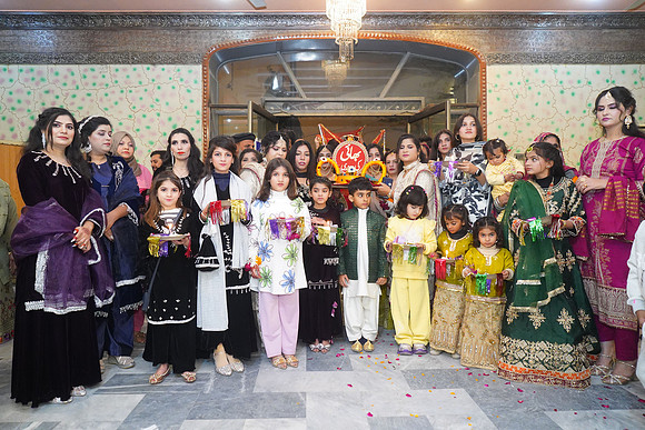 Ibrar & Khadija Mehndi 00209
