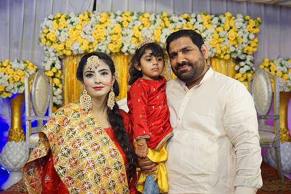 Rafiya & Fahad Mehndi 00167