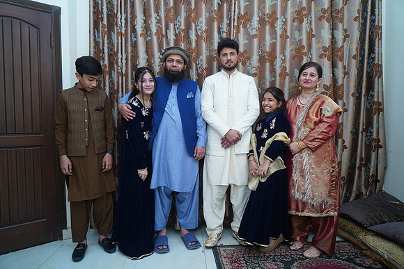 Noor-ul-ain & Ali Raza Nikah 00113