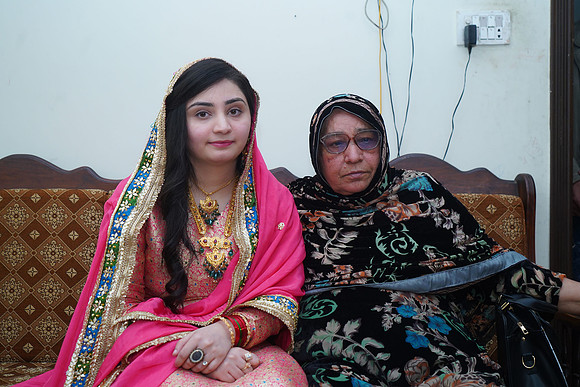 Noor-ul-ain & Ali Raza Nikah 00158
