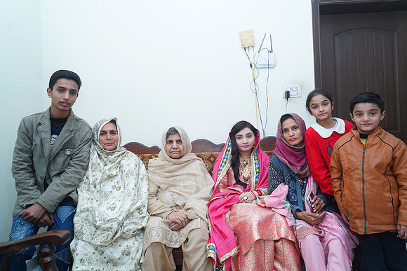 Noor-ul-ain & Ali Raza Nikah 00166