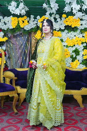 Usama & Nimra Mehndi 00079
