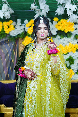 Usama & Nimra Mehndi 00084