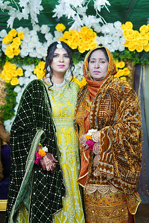 Usama & Nimra Mehndi 00127
