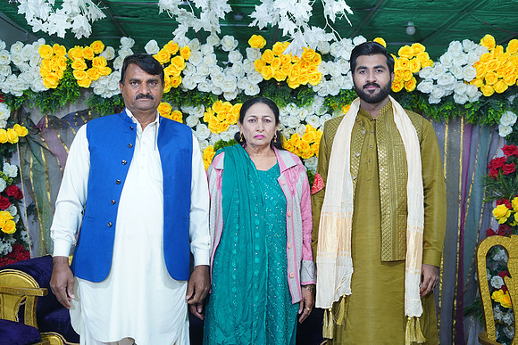 Usama & Nimra Mehndi 00170