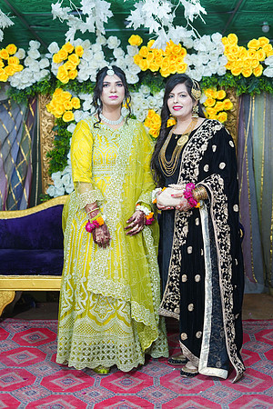 Usama & Nimra Mehndi 00173