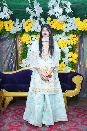Usama & Nimra Mehndi 00182