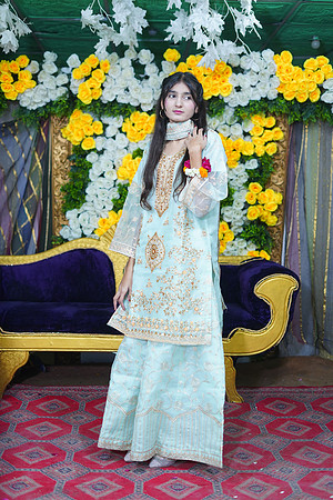 Usama & Nimra Mehndi 00185