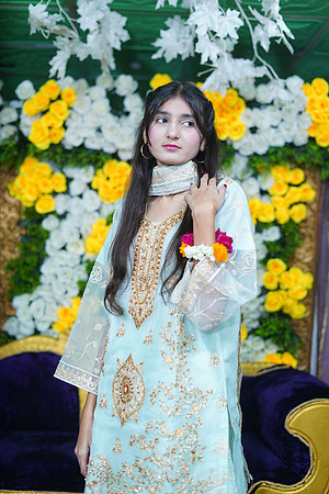 Usama & Nimra Mehndi 00187