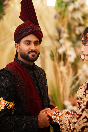 Usama & Nimra Barat 00033