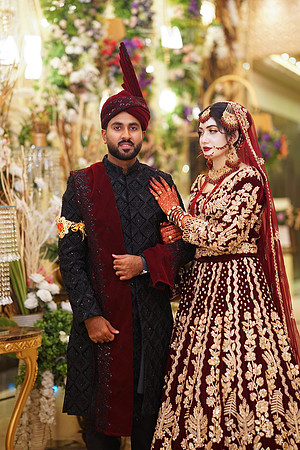 Usama & Nimra Barat 00040