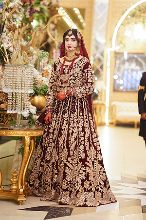 Usama & Nimra Barat 00047