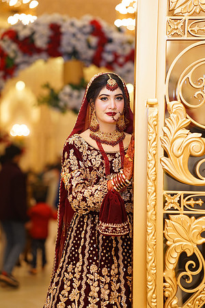 Usama & Nimra Barat 00055