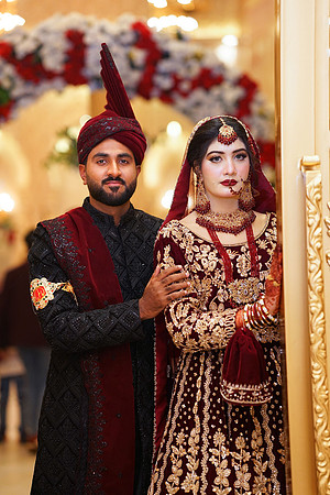 Usama & Nimra Barat 00060