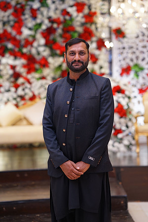 Usama & Nimra Barat 00116
